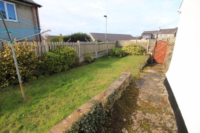 side garden