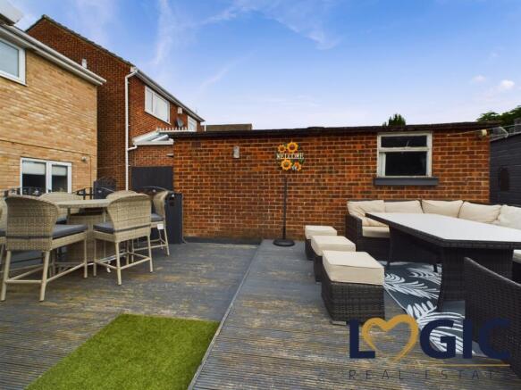 25 Havercroft Rise  (32)
