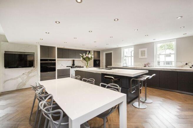 Kitchen/Day Room