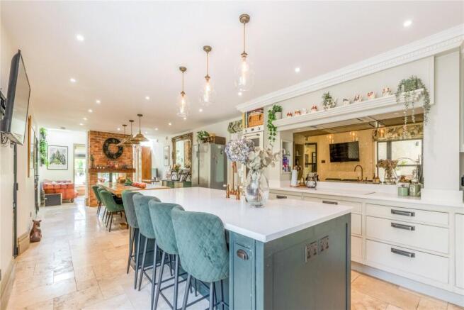 Kitchen/Breakfast Rm