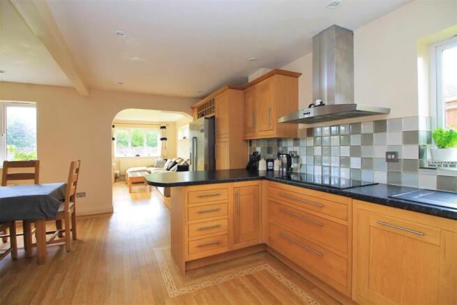 Kitchen/Dining Room