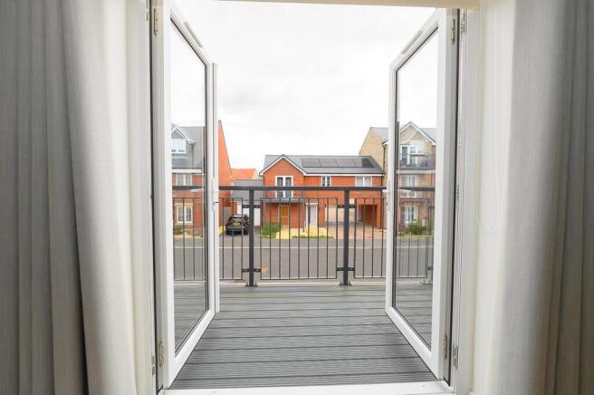 Balcony pic 2.jpg