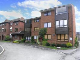 Flat 2, Durham Court, Belmont Road, Leatherhead KT22 7ER