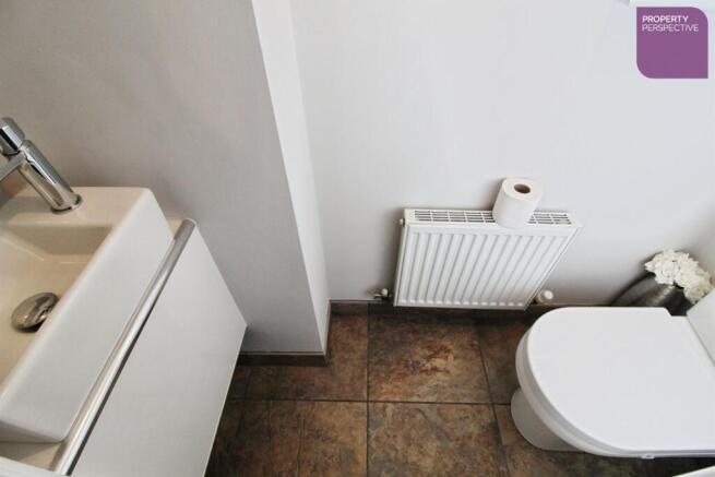3 bed Semi-Detached for sale Image 7