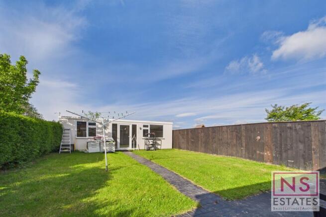 3 bed Semi-Detached for sale Image 4