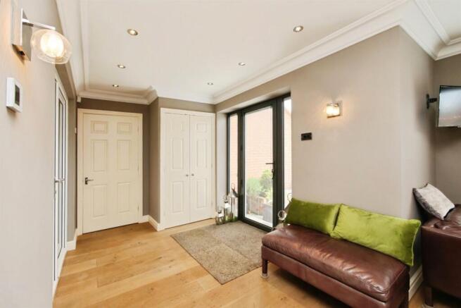 4 bed Detached for sale Image 5