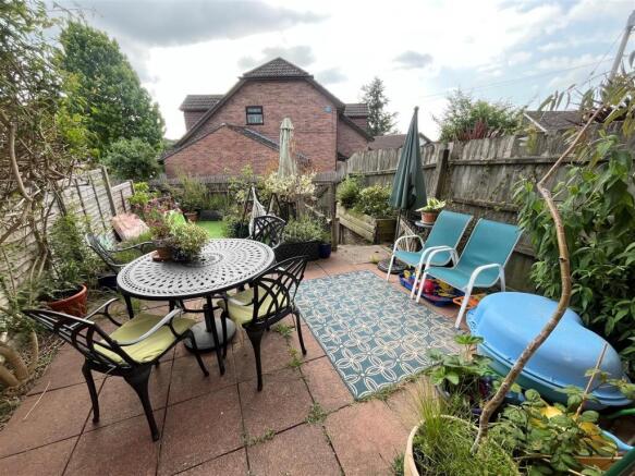 9. Garden 2.jpg