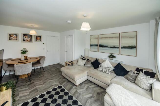 2 bed House for sale Image 12