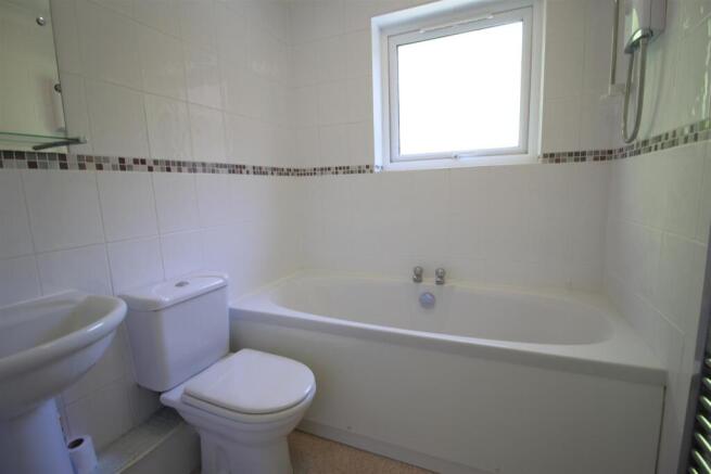Bathroom.JPG