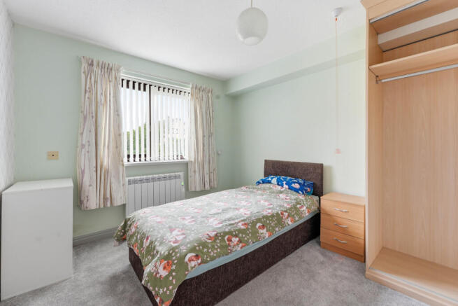 2 bed Retirement Property for sale Image 8