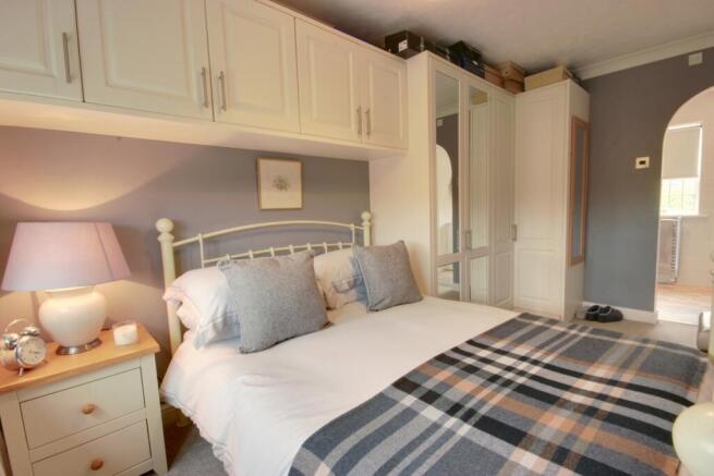 4 bed Detached for sale Image 5
