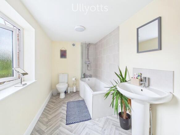 2 bed Semi-Detached for sale Image 9