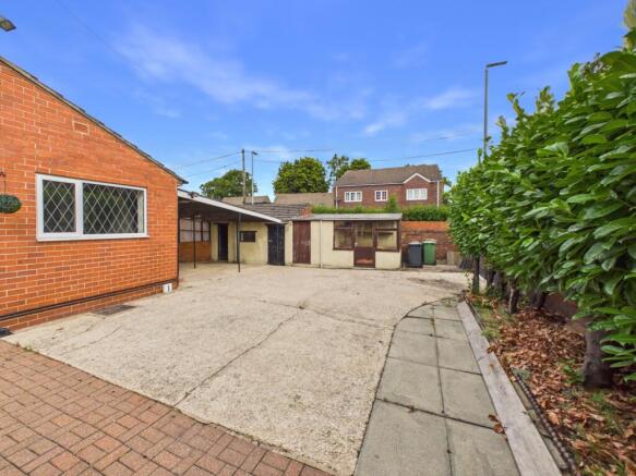 2 bed Semi-Detached for sale Image 6