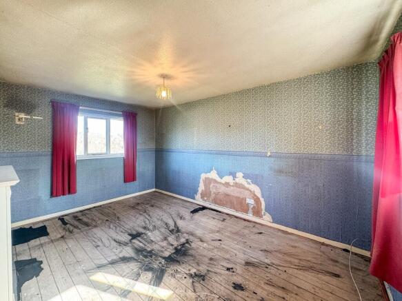 2 bed Semi-Detached for sale Image 7