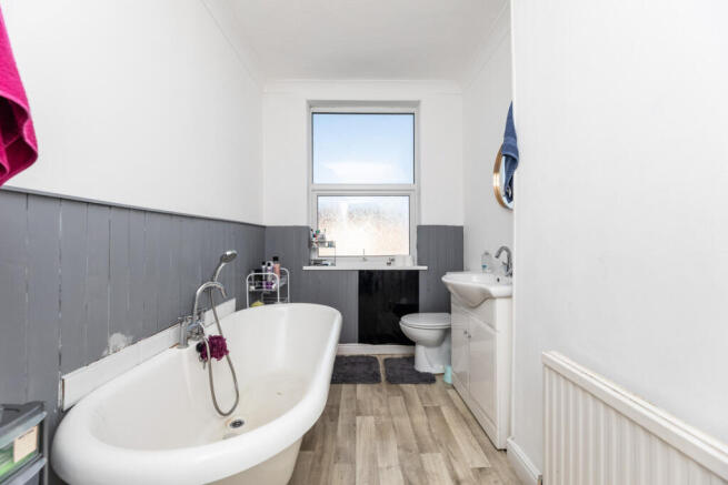 4 bed Terraced for sale Image 7
