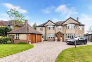 5, Links Avenue, Romford RM2 6NB