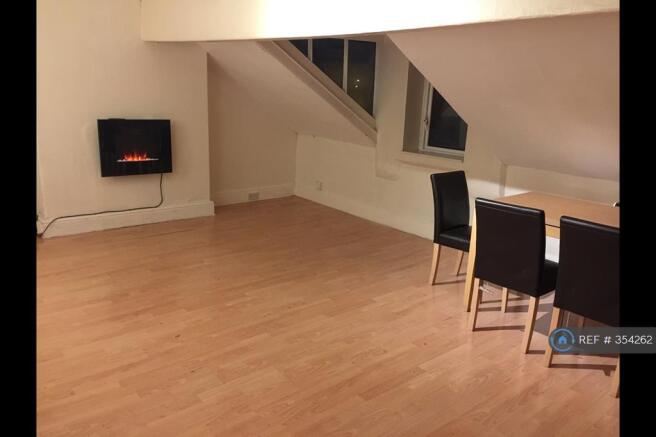 Lounge 2