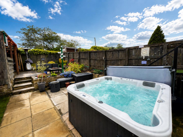3 bed Semi-Detached for sale Image 5