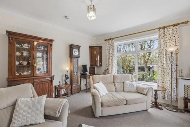4 bed Duplex for sale Image 8