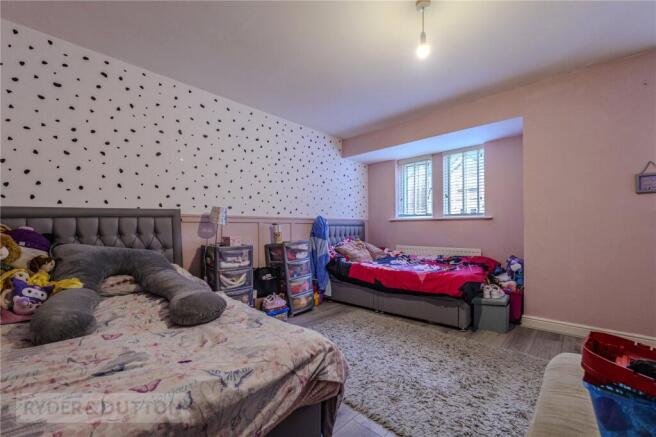 5 bed Terraced for sale Image 3