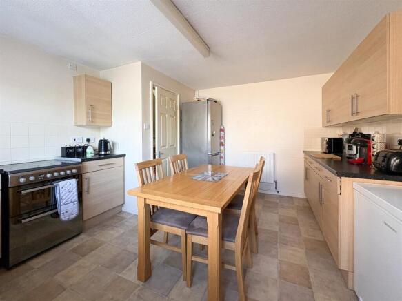 Kitchen-1-4.jpg