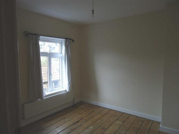 BEDROOM 2