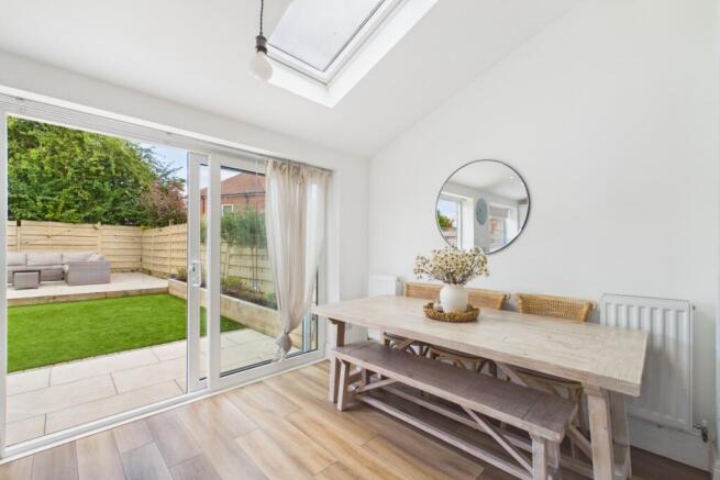 3 bed Semi-Detached for sale Image 10
