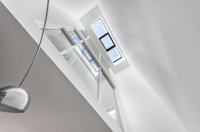 2 bed Town House to rent Image 8