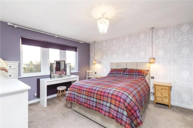 3 bed Semi-Detached for sale Image 9