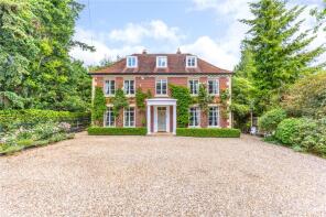 Arnage House, Garden Close Lane, Newbury RG14 6PP