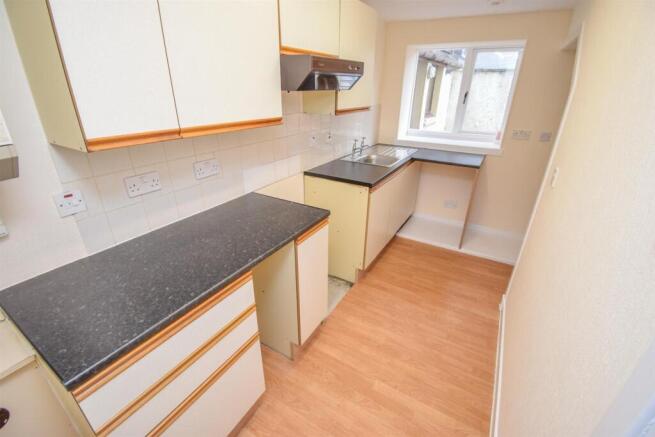KITCHEN.jpg