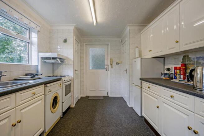 3 bed Semi-Detached for sale Image 6