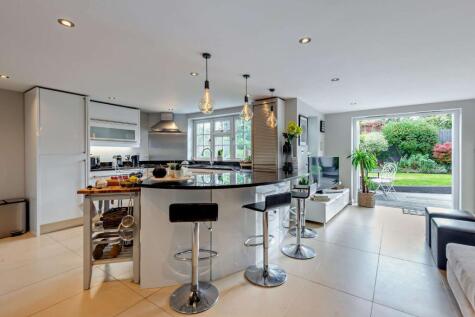 Warfield Street, Warfield, Bracknell, Berkshire