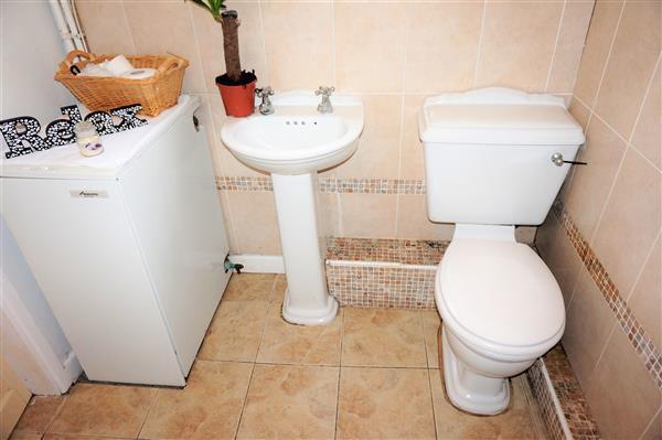 SHOWER ROOM AND