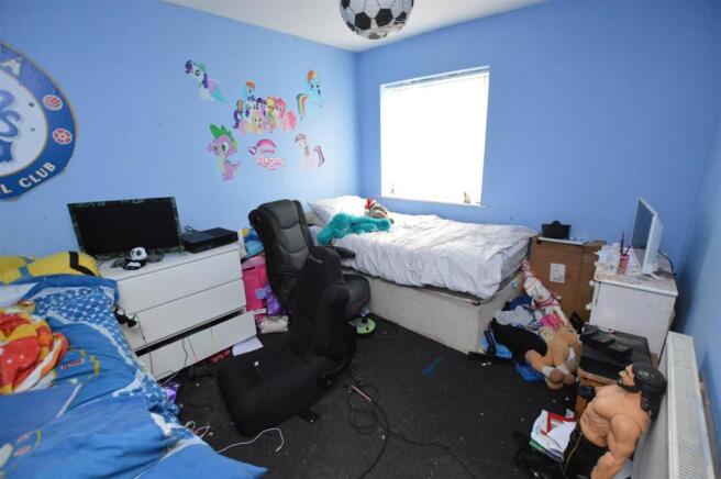 Bedroom 1.jpg