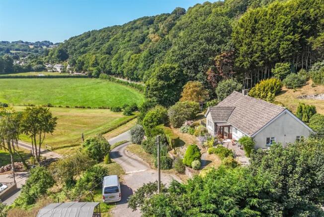 -68a872bf1dc61-1344312-jpg Drone (5).jpg