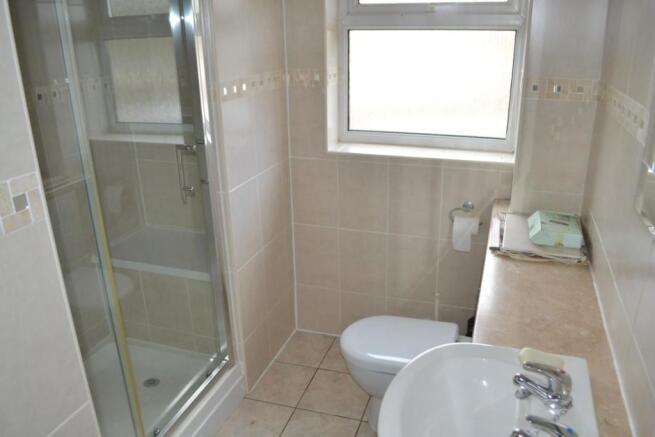 Bathroom (Medium).JPG