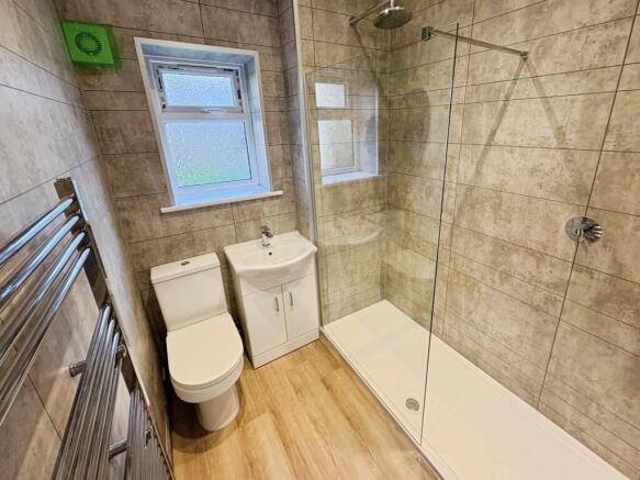 2 bed Bungalow to rent Image 4