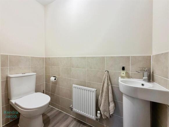 3 bed Detached for sale Image 12