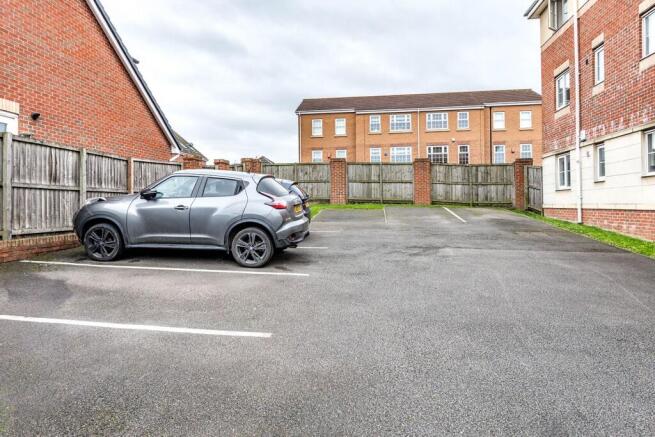 2 bed Flat to rent Image 9