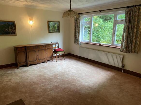 Dining Room: