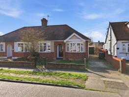 21, Gordon Road, Grays RM16 2GN