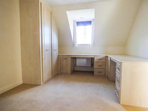 Bedroom 4.JPG