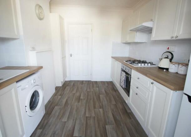 Kitchen new cropped.JPG