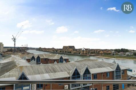Mariner Point, Brighton Road, SHOREHAM-BY-SEA, BN43 6DH