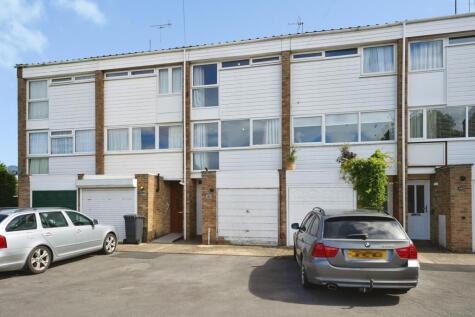 Insley Gardens, Hucclecote, Gloucester, Gloucestershire, GL3