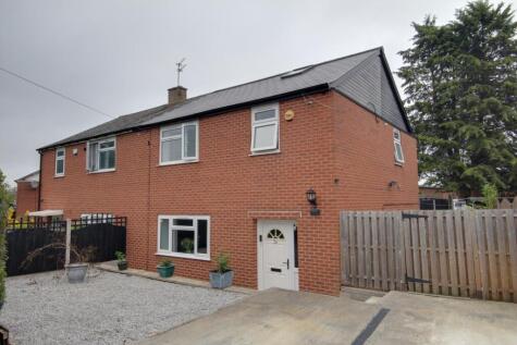 26 Alderton Crescent, Leeds