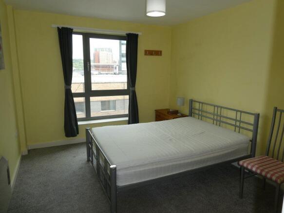 1 bed Apartment to rent Image 4