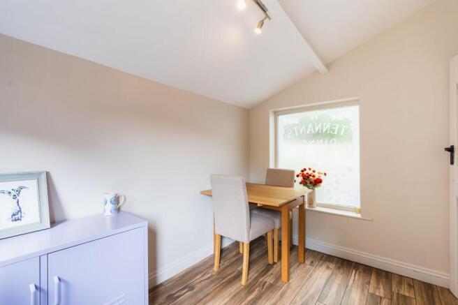 4 bed Detached for sale Image 8