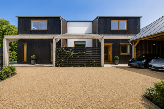 Front External.png